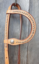 Load image into Gallery viewer, LIGHT TAN ONE EARRED BRIDLE with DECORATIVE RIVETS
