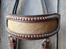 Load image into Gallery viewer, BUCKAROO WIDE BROW and CHEEKS CARAMEL HIDE HEADSTALL
